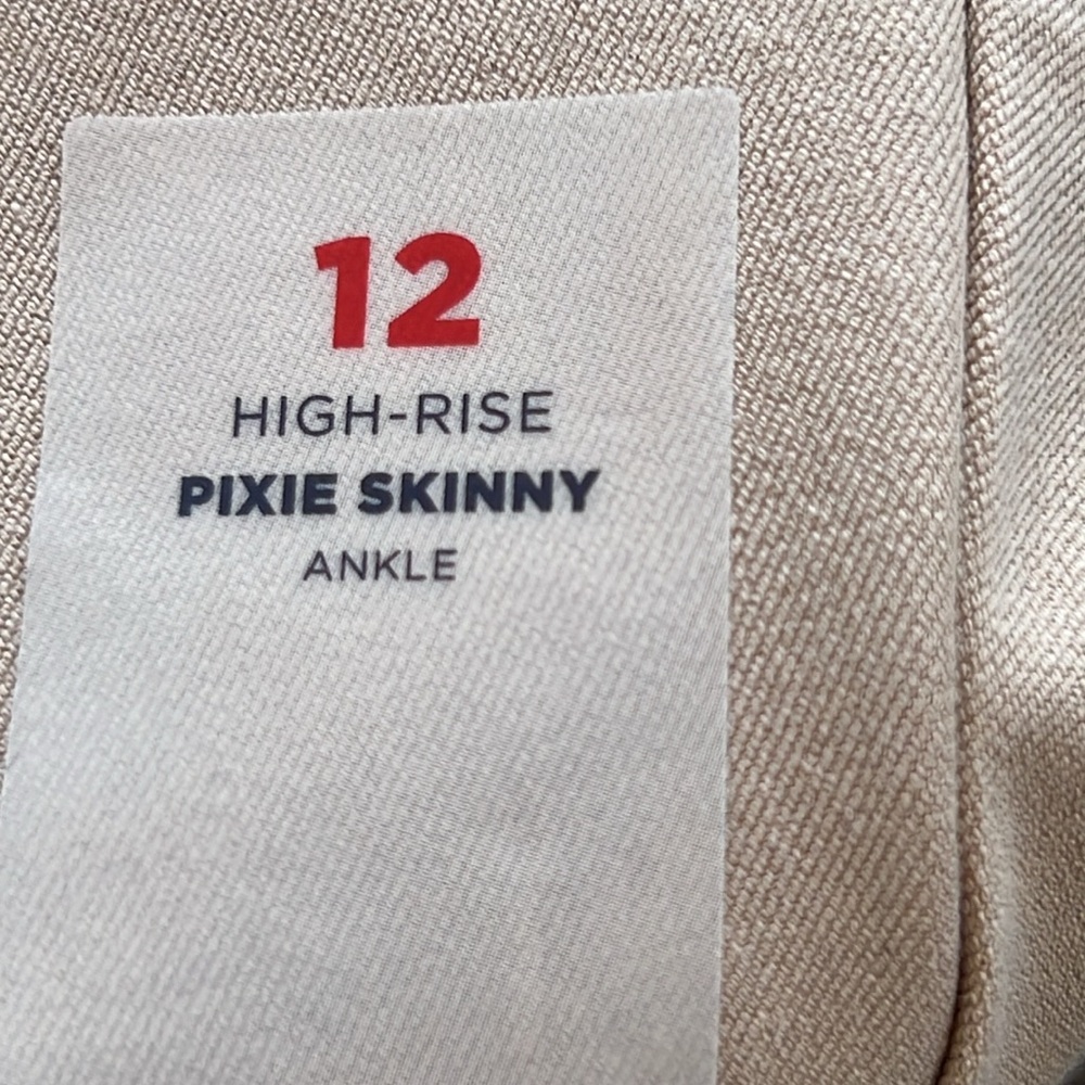 Old Navy Pixie Skinny High-Rise Secret Smooth Pockets NWT - Picture 3 of 9